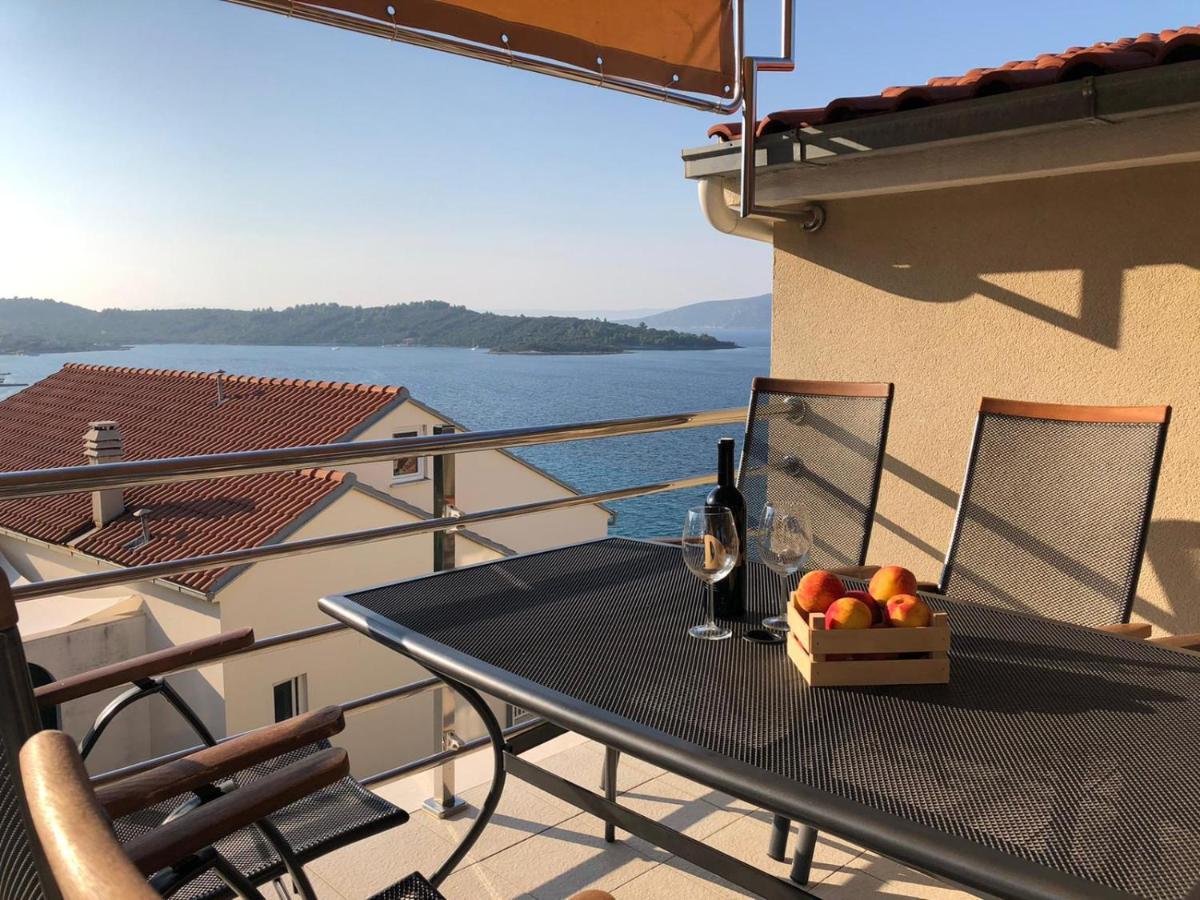 Apartments Mare Kneza Bagian luar foto