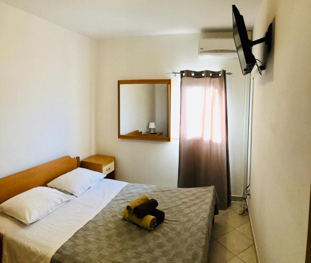 Apartments Mare Kneza Bagian luar foto